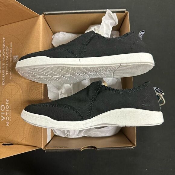 New Vionic Malibu Black Canvas Slip On Sneakers 7.5 Wide - Picture 4 of 7